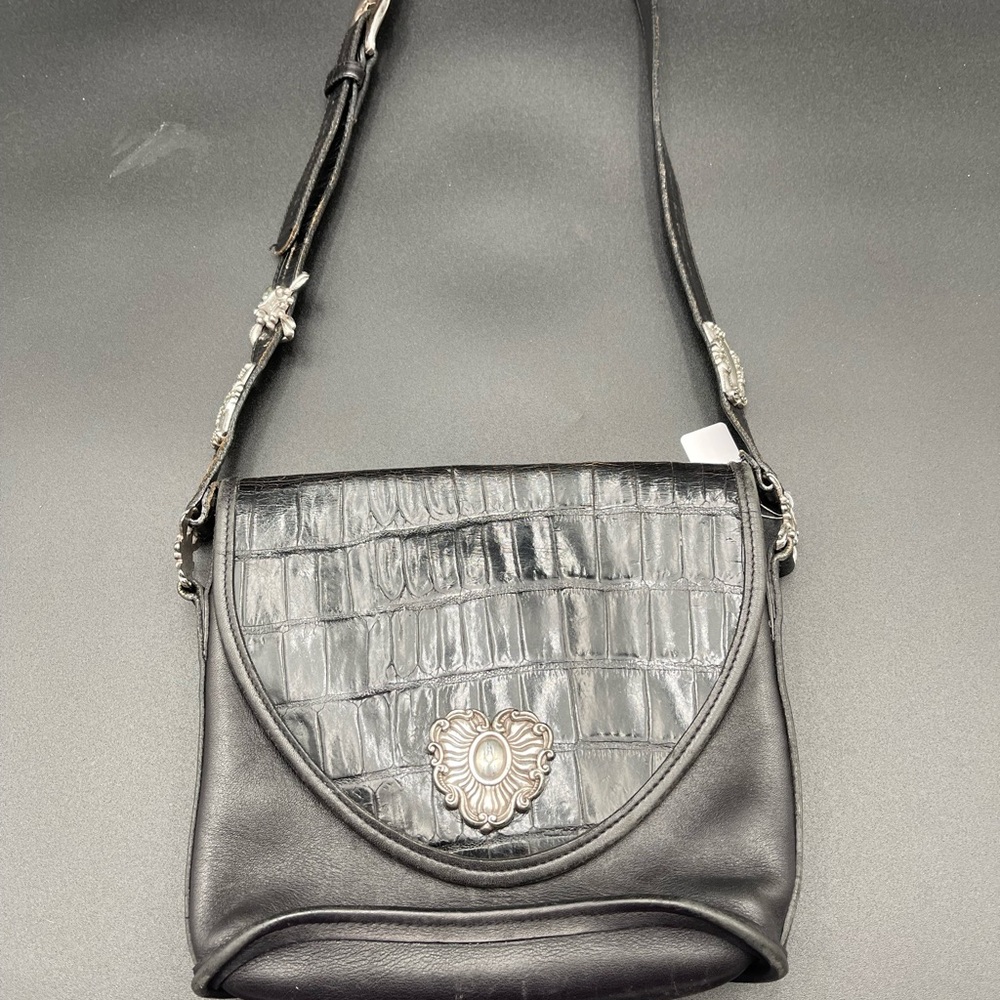 Brighton Black Leather Purse w/Metal Hardware.